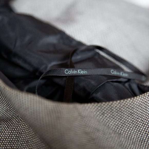 Calvin Klein Fitted and Textured Dress - Picture 6 of 6